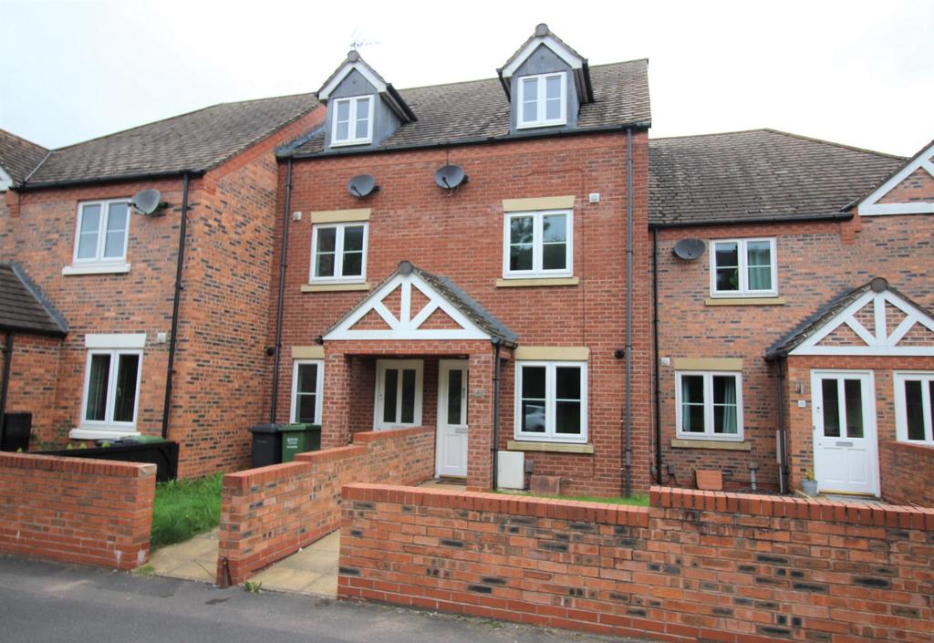 Wolverhampton Road, Kidderminster, DY10 3 bed house £875 pcm (£202 pw)