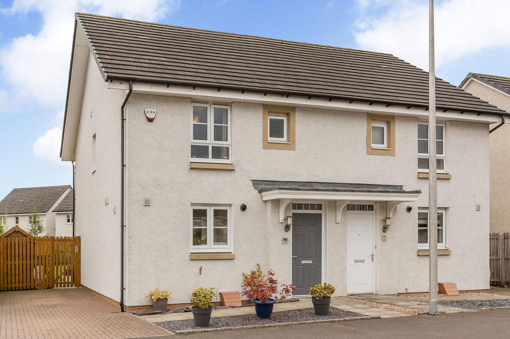 Lang Drive, Bathgate 3 bed semidetached house for sale £212,000