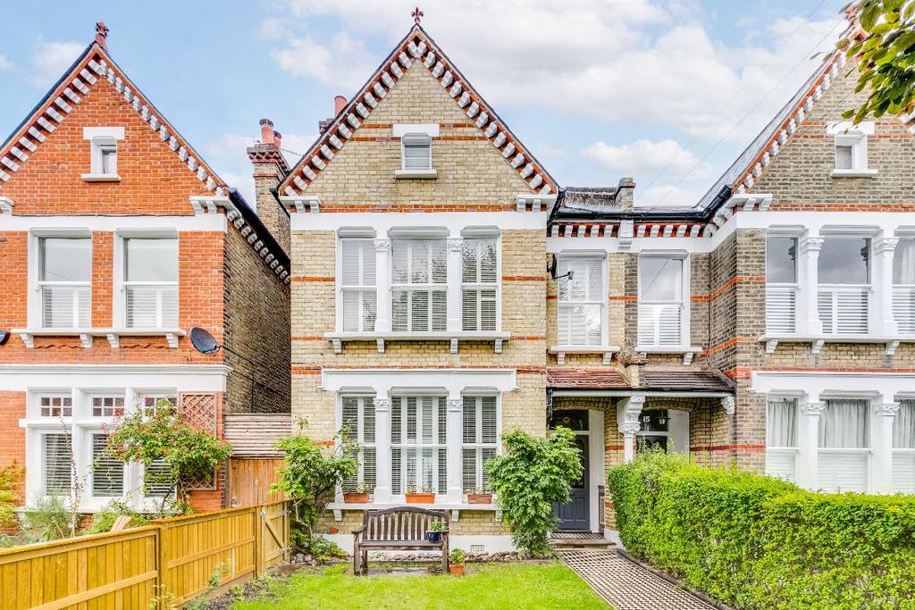 Elm Bank Gardens, Barnes, SW13 4 bed semidetached house £2,350,000