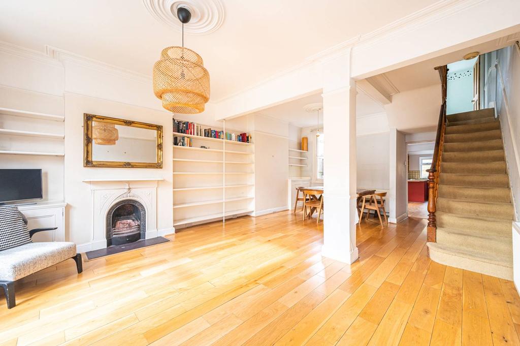 Chatterton Road, Highbury, London, N4 3 bed terraced house £1,200,000