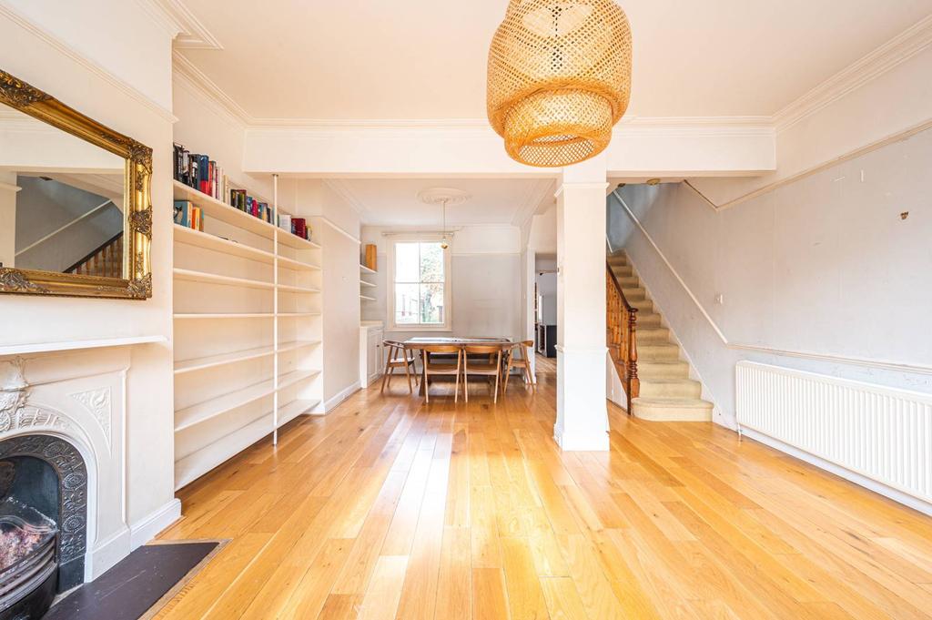 Chatterton Road, Highbury, London, N4 3 bed terraced house £1,200,000