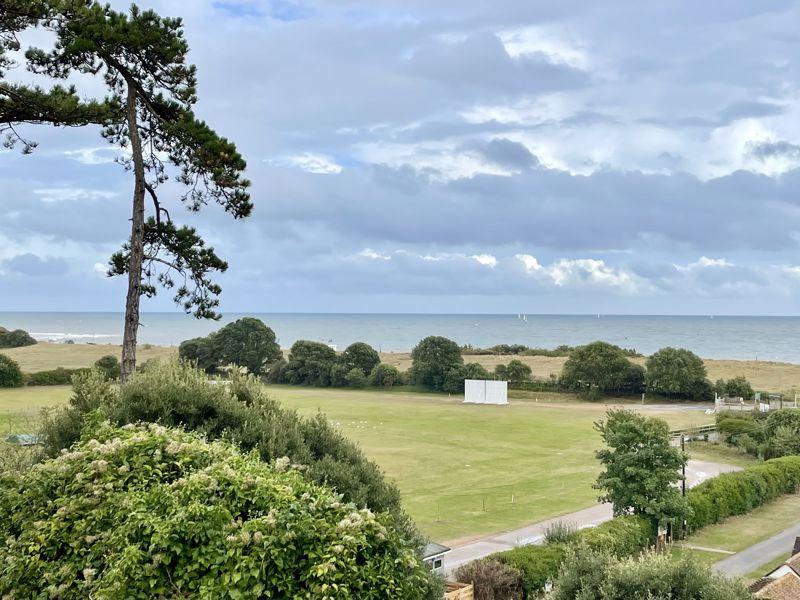 Trefusis Terrace Exmouth 2 Bed Apartment 995 Pcm 230 Pw 