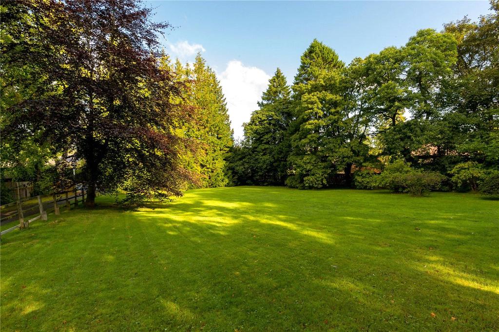 47 Johnsburn Road, Balerno, Midlothian, EH14 Land £200,000