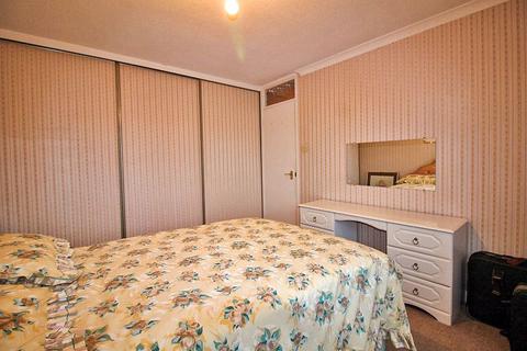 14 Eldridge Close, Wolverhampton, WV9 5PX
