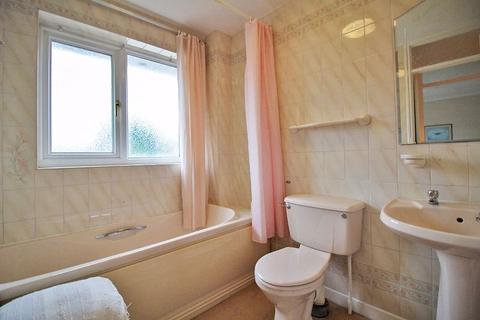 14 Eldridge Close, Wolverhampton, WV9 5PX