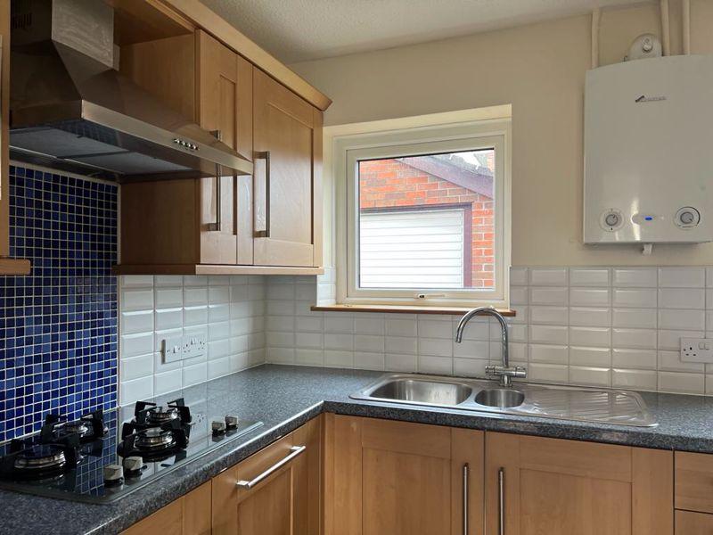 Ness Grove, Cheadle 2 bed semidetached house £695 pcm (£160 pw)