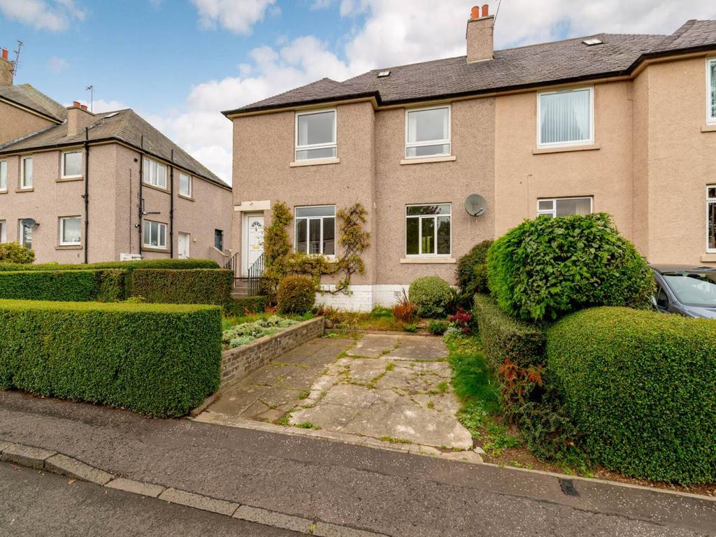 Sighthill Loan, Edinburgh, 2 bed semidetached house £145,000