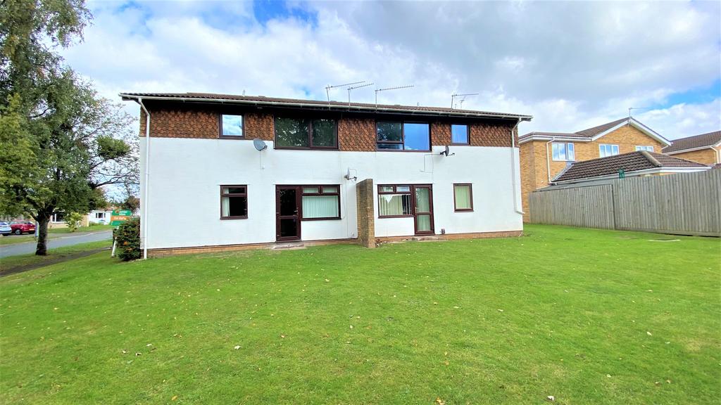 Soane Close, Rogerstone, 1 bed flat £600 pcm (£138 pw)