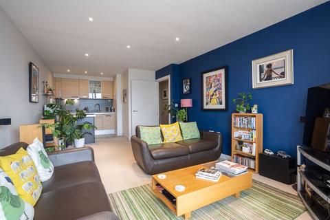 2 bedroom apartment for sale - The Heart, Walton-On-Thames
