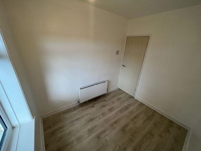Bedroom 3 (Rear)