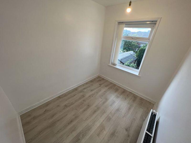Bedroom 3 (Rear)