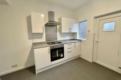2 bedroom terraced house to rent, Henrietta Street, Leigh *AVAILABLE FROM JUNE*