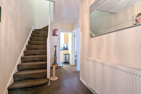 19 Stanwell Road, Feltham, TW14 8NA