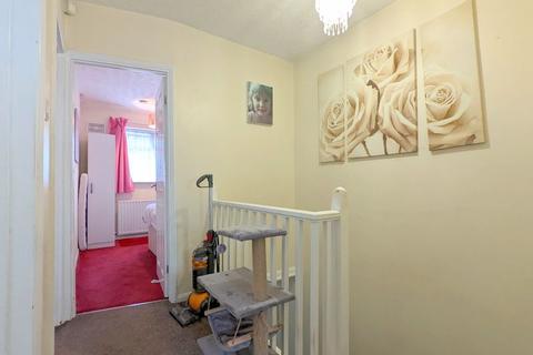 19 Stanwell Road, Feltham, TW14 8NA