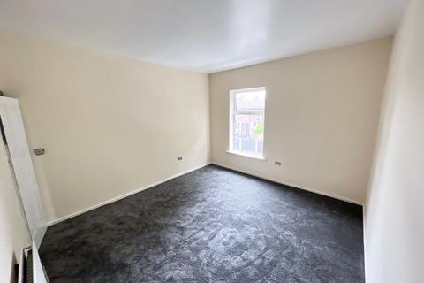 2 bedroom terraced house to rent, Ivy Street, Eccles