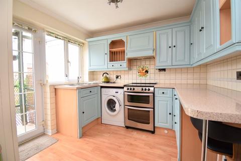4 Bartletts Row, Somerton, TA11 6QW