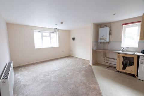 2 bedroom apartment for sale - Catkins Close, Bromsgrove