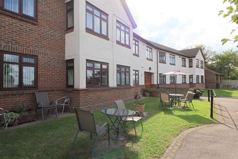 1 bedroom retirement property for sale - Sheriton Square, Rayleigh, SS6