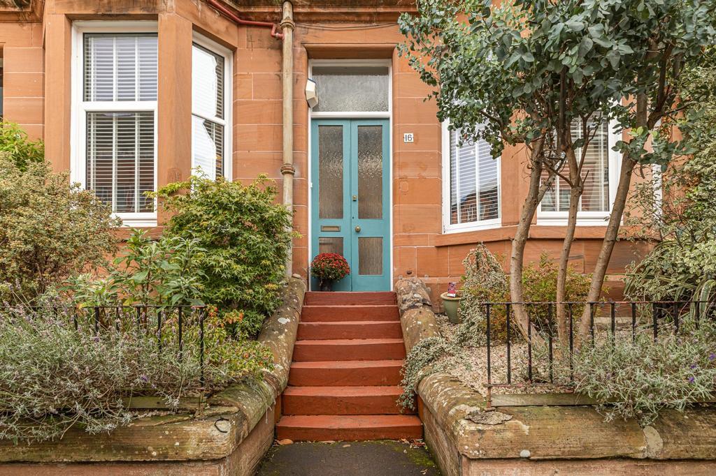 Waverley Street, Glasgow 2 bed apartment £249,000