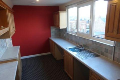 2 bedroom flat to rent, 37 Avenue Victoria