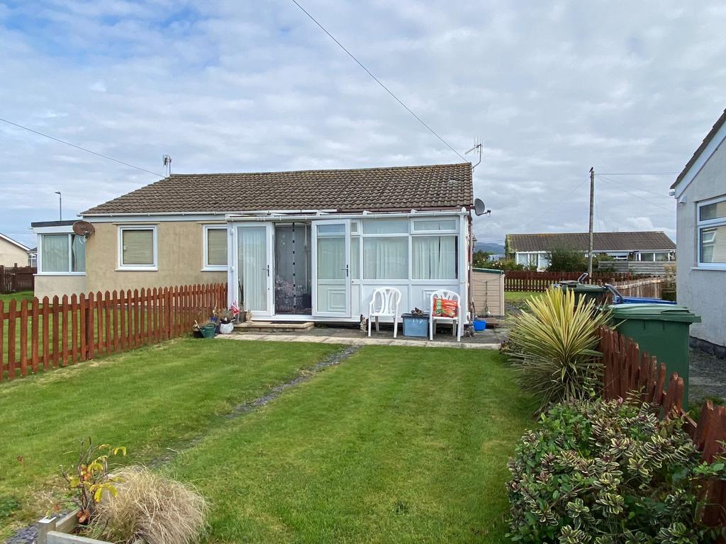 24 Glan Y Mor, Fairbourne LL38 2BX 2 bed semidetached house for sale