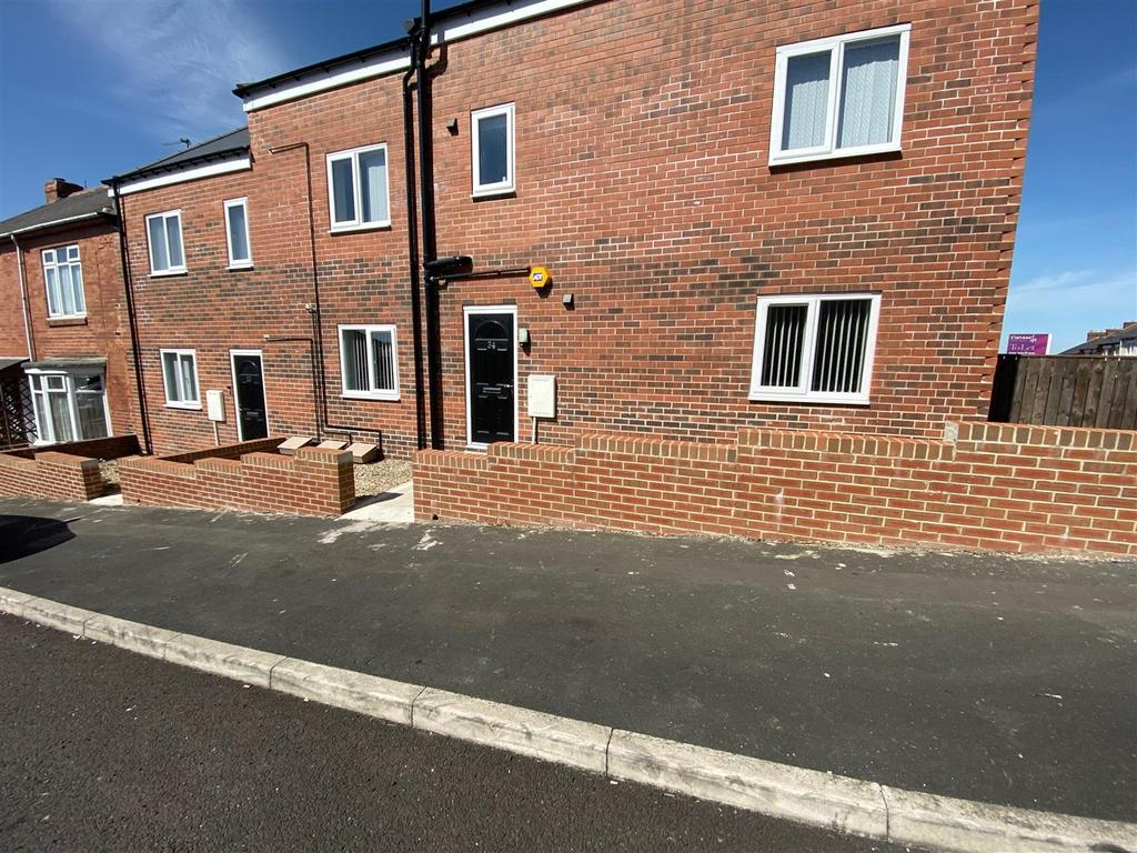 Deckham Terrace, Deckham, Gateshead 1 bed flat £500 pcm (£115 pw)