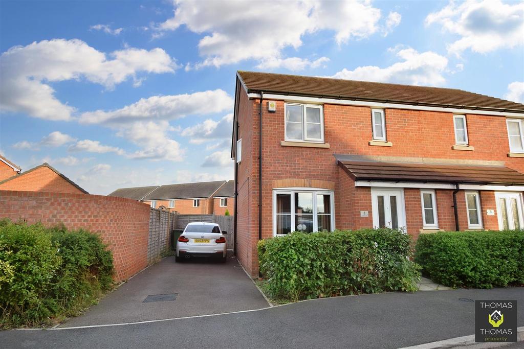 Whitefield Crescent, Longford, Gloucester 3 bed semidetached house for