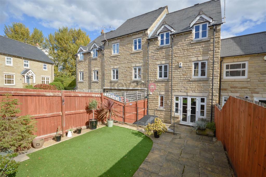 Queen Street, Mosborough, Sheffield, S20 3 bed terraced house £275,000