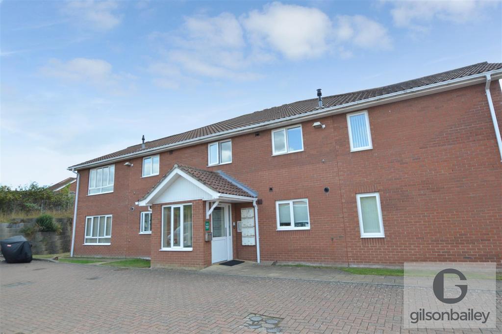 Plumstead Road East, Norwich 2 bed flat £170,000