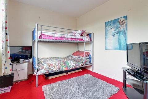 4 Farrow Hill, Leeds, LS12 3TE