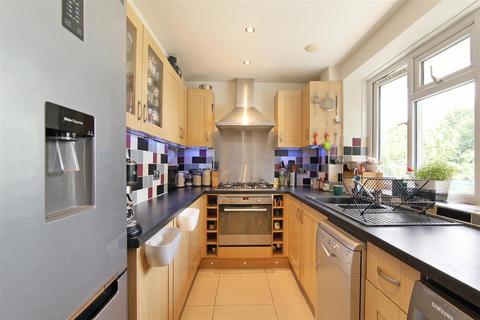 117 Elsinore Road, London, SE23 2SQ