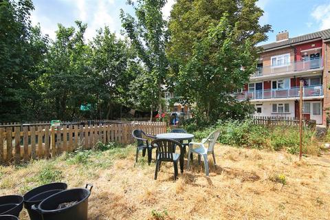 117 Elsinore Road, London, SE23 2SQ