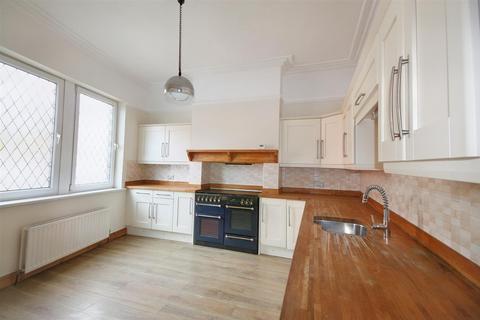 1 Belgrave Road, Barnsley, S71 1EH