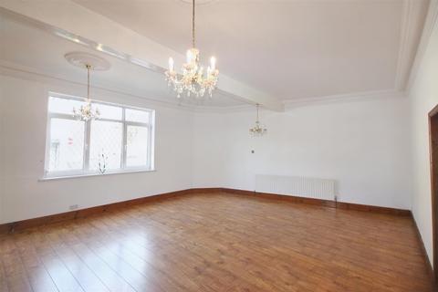 1 Belgrave Road, Barnsley, S71 1EH