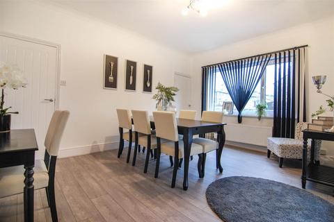 38 Barnsley Road, Wombwell, Barnsley, S73 8DD