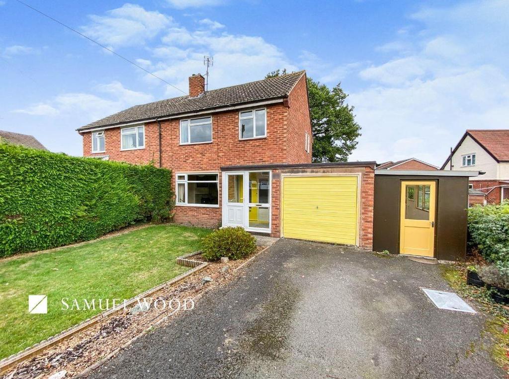 St. Johns Crescent, Craven Arms 3 bed semidetached house for sale £250,000