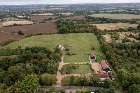 4 bedroom equestrian property for sale, Epping Road, Roydon, Harlow, Essex, CM19