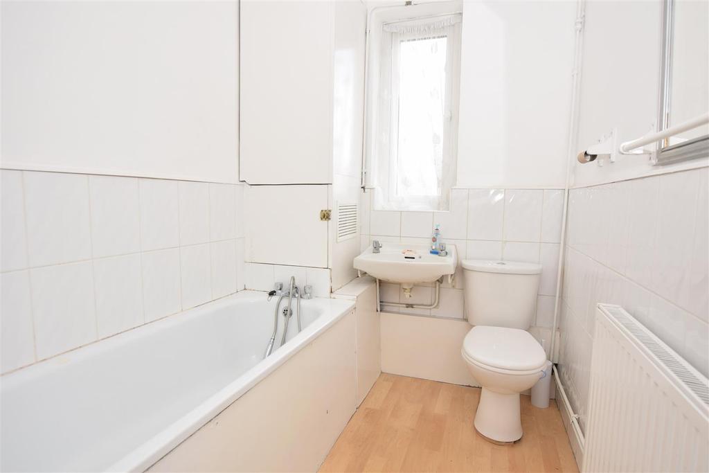 All Souls Avenue, London 2 bed flat - £1,710 pcm (£395 pw)