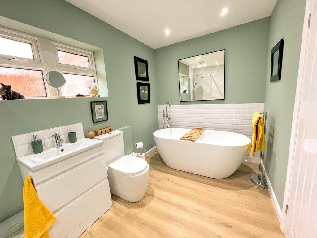 Bathroom/w.c.