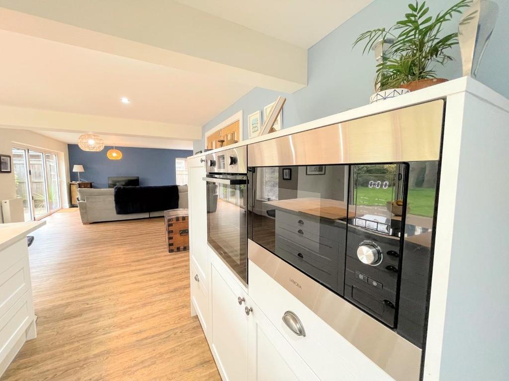 Kitchen/family room
