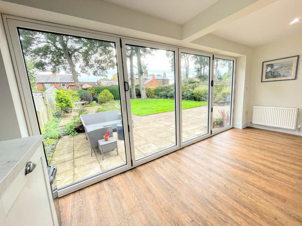 Kitchen/family room