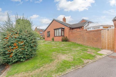 35 Warren Close, Lichfield, WS14 9XN