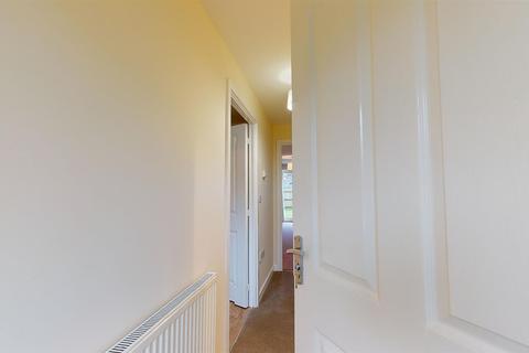 3 bedroom semi-detached house to rent - Storey Crescent, Hawkinge, Folkestone