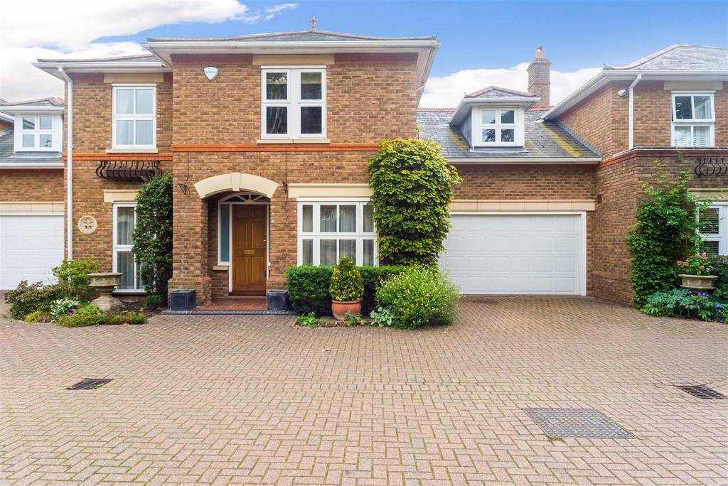 Rushmere Place, Wimbledon, SW19 4 bed house for sale £3,000,000