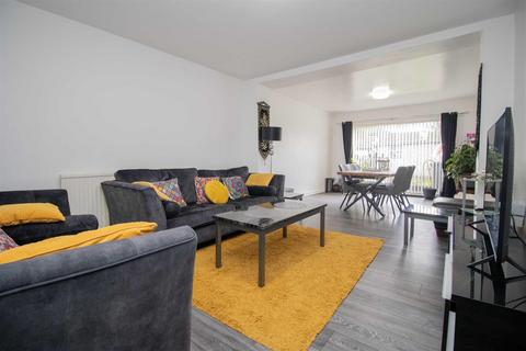 2 Bryan Road, Manchester, M21 0RH