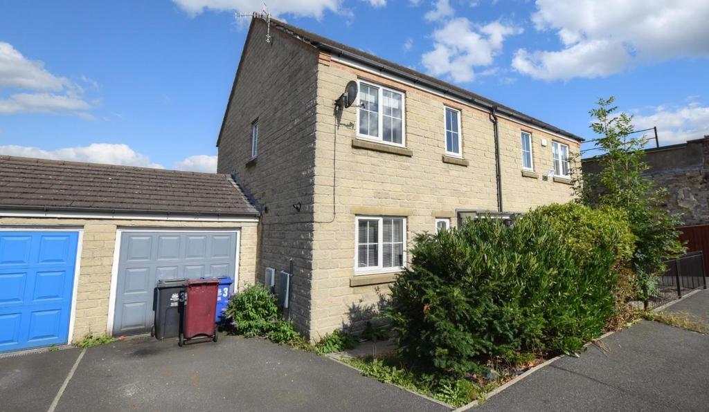 Whitpark Grove, Burnley 3 bed semidetached house £150,000