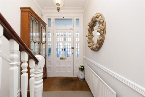 89 Cottenham Park Road, London, SW20 0DS