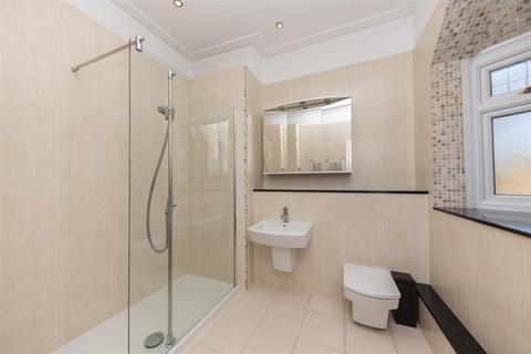 89 Cottenham Park Road, London, SW20 0DS