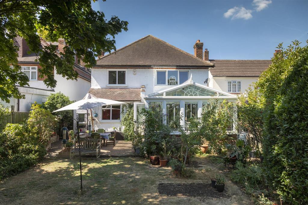 Coombe Road, New Malden, KT3 4 bed house £1,850,000