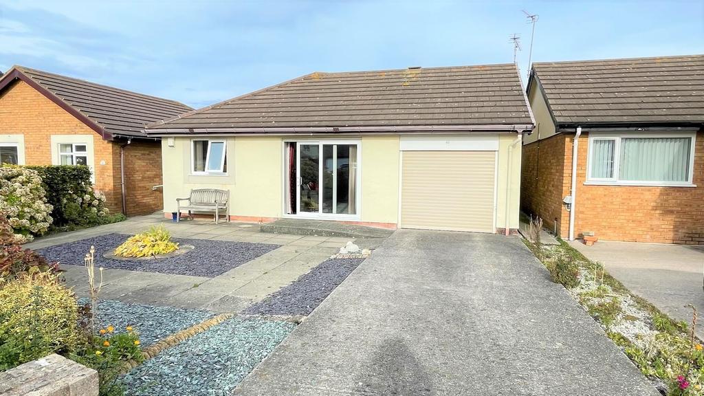 The Oval, West Shore, Llandudno 2 bed detached bungalow £265,000